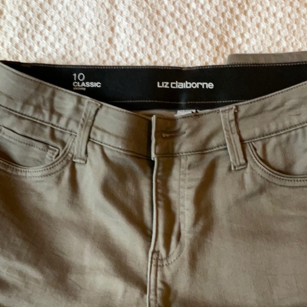 Liz Claiborne classic skinny